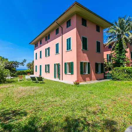 Mare By Interhome Розиньяно-Мариттимо